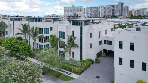 244 Garden Court Lauderdale By The Sea FL 33308