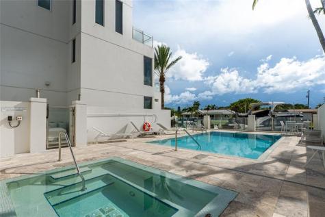 244 Garden Court Lauderdale By The Sea FL 33308