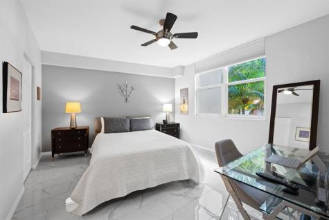 2421 NE 65th Street Fort Lauderdale FL 33308