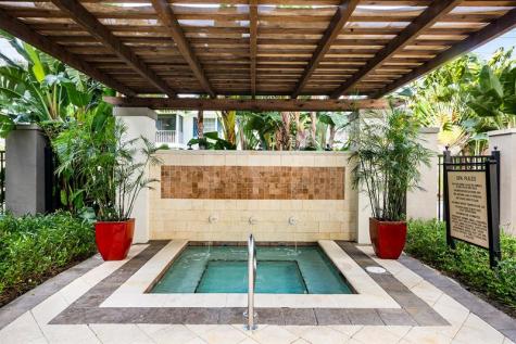 2421 NE 65th Street Fort Lauderdale FL 33308