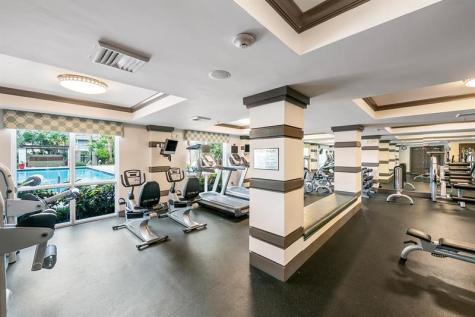 2421 NE 65th Street Fort Lauderdale FL 33308