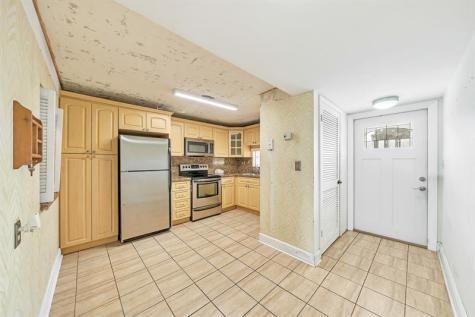 8980 S Hollybrook Boulevard Pembroke Pines FL 33025