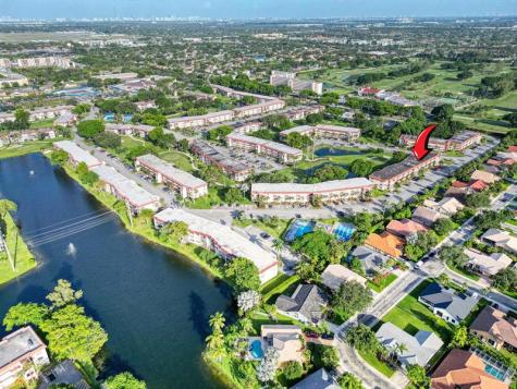8980 S Hollybrook Boulevard Pembroke Pines FL 33025