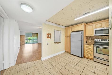8980 S Hollybrook Boulevard Pembroke Pines FL 33025