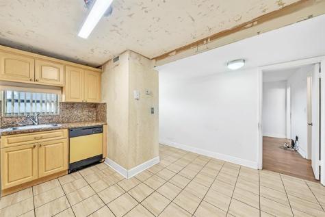 8980 S Hollybrook Boulevard Pembroke Pines FL 33025