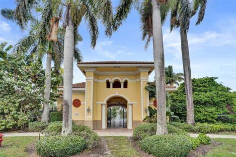 1825 Sonrisa Drive Riviera Beach FL 33404