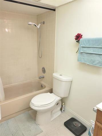 2800 Somerset Lauderdale Lakes FL 33311