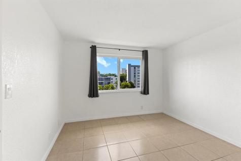 2106 S Cypress Bend Drive Pompano Beach FL 33069