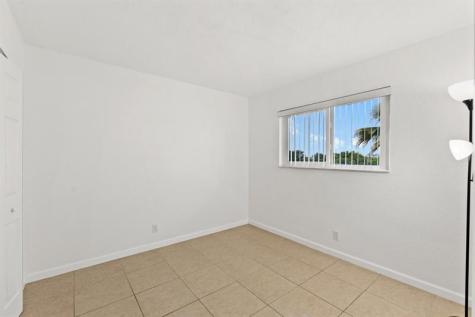 2106 S Cypress Bend Drive Pompano Beach FL 33069