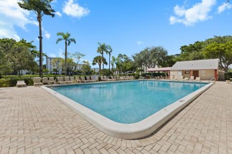 2106 S Cypress Bend Drive Pompano Beach FL 33069