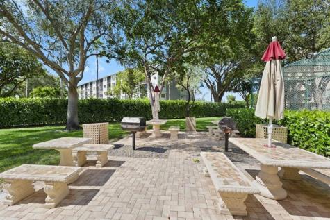 2106 S Cypress Bend Drive Pompano Beach FL 33069