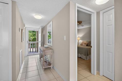 985 SE 19 Avenue Deerfield Beach FL 33441