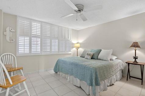 985 SE 19 Avenue Deerfield Beach FL 33441