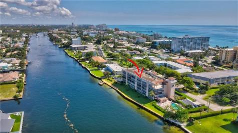 985 SE 19 Avenue Deerfield Beach FL 33441