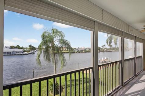 985 SE 19 Avenue Deerfield Beach FL 33441