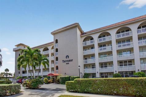 985 SE 19 Avenue Deerfield Beach FL 33441