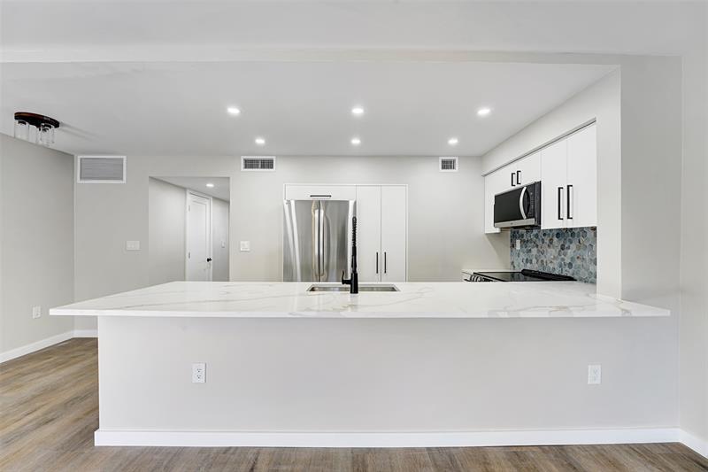 1100 SE 5th Court Pompano Beach FL 33060