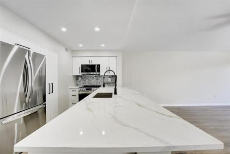 1100 SE 5th Court Pompano Beach FL 33060