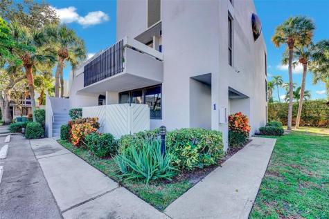 1100 SE 5th Court Pompano Beach FL 33060