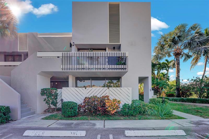 1100 SE 5th Court Pompano Beach FL 33060