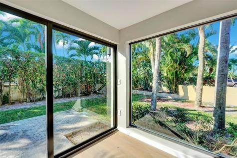 1100 SE 5th Court Pompano Beach FL 33060