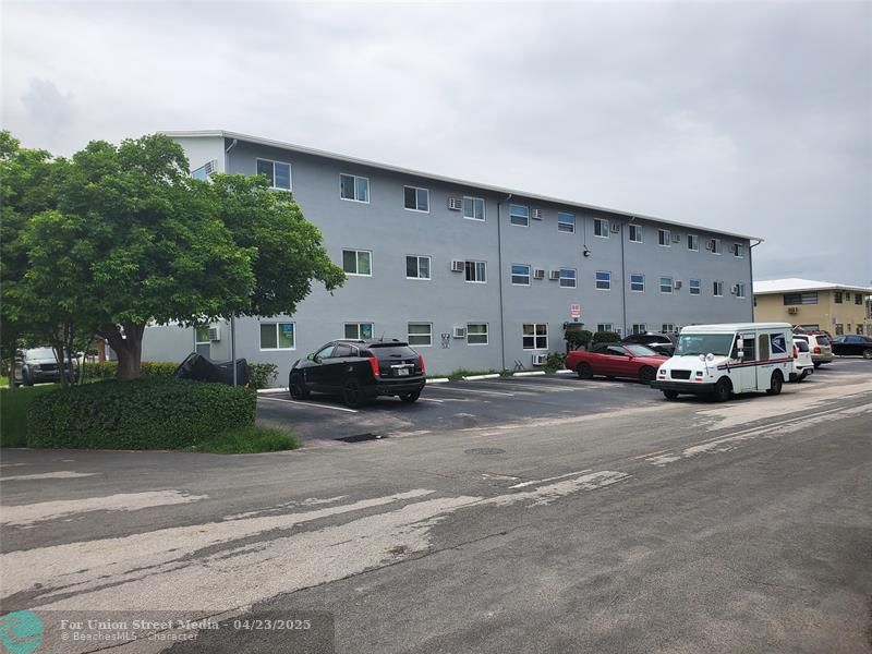 1021 NE 24th Avenue Pompano Beach FL 33062