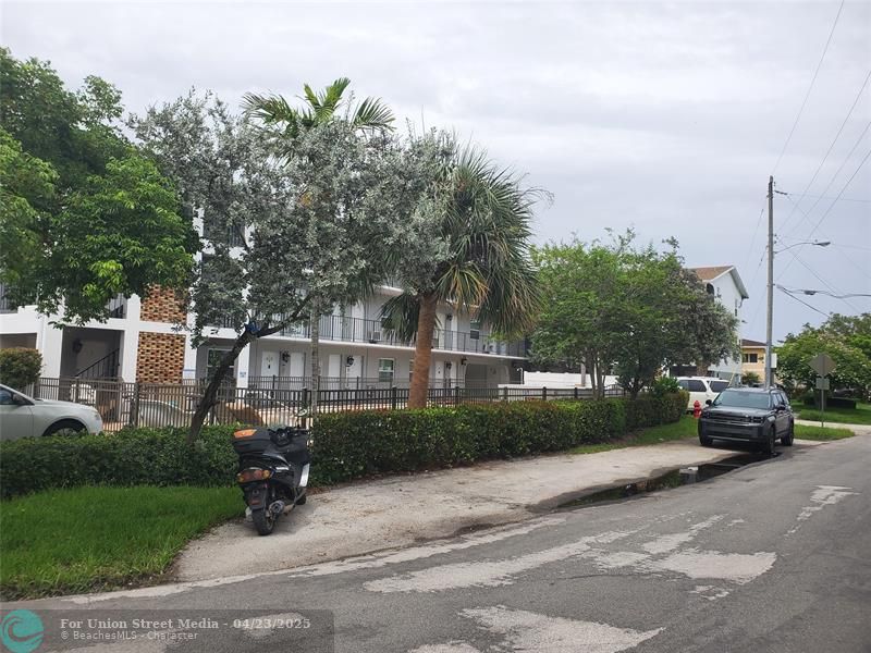 1021 NE 24th Avenue Pompano Beach FL 33062
