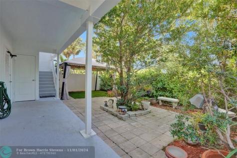 2430 SE 17 Street Fort Lauderdale FL 33316