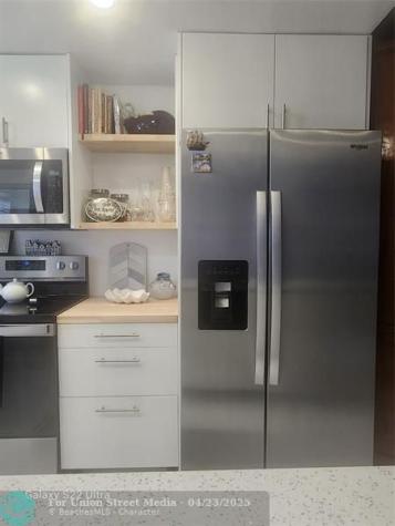 700 SE 6th Avenue Deerfield Beach FL 33441