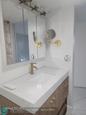 700 SE 6th Avenue Deerfield Beach FL 33441