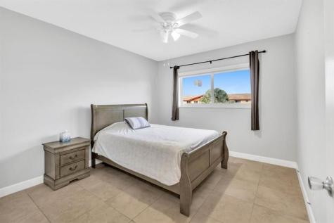 5300 Washington Street Hollywood FL 33021