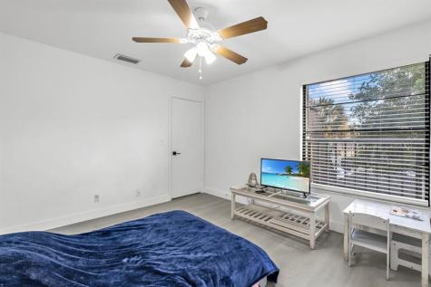 2540 NW 99 Avenue Coral Springs FL 33065