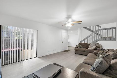 2540 NW 99 Avenue Coral Springs FL 33065