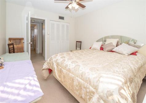 4000 NW 44th Avenue Lauderdale Lakes FL 33319