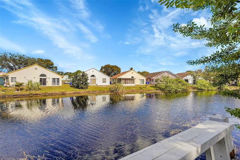 1237 Seaview North Lauderdale FL 33068