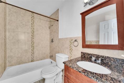 1237 Seaview North Lauderdale FL 33068
