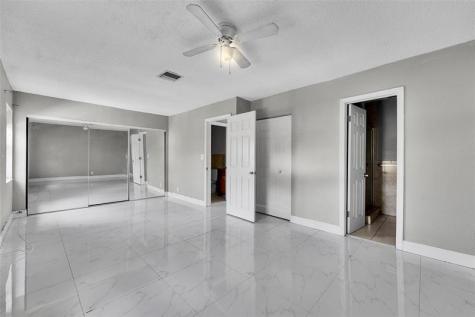 1237 Seaview North Lauderdale FL 33068