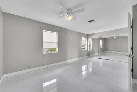 1237 Seaview North Lauderdale FL 33068