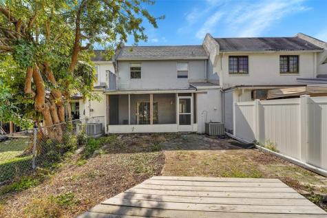 1237 Seaview North Lauderdale FL 33068