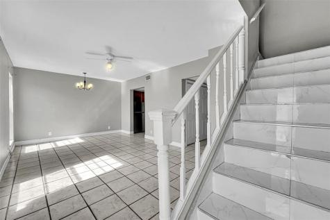 1237 Seaview North Lauderdale FL 33068