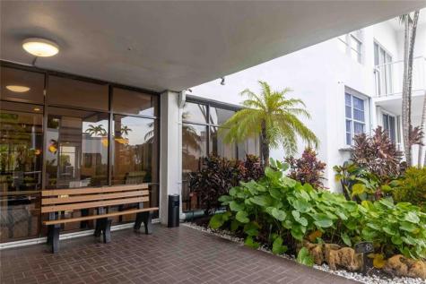 2851 NE 183rd Street Aventura FL 33160