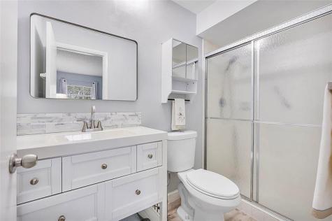 393 Bennington Lane Lake Worth FL 33467