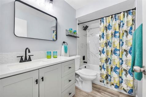 393 Bennington Lane Lake Worth FL 33467