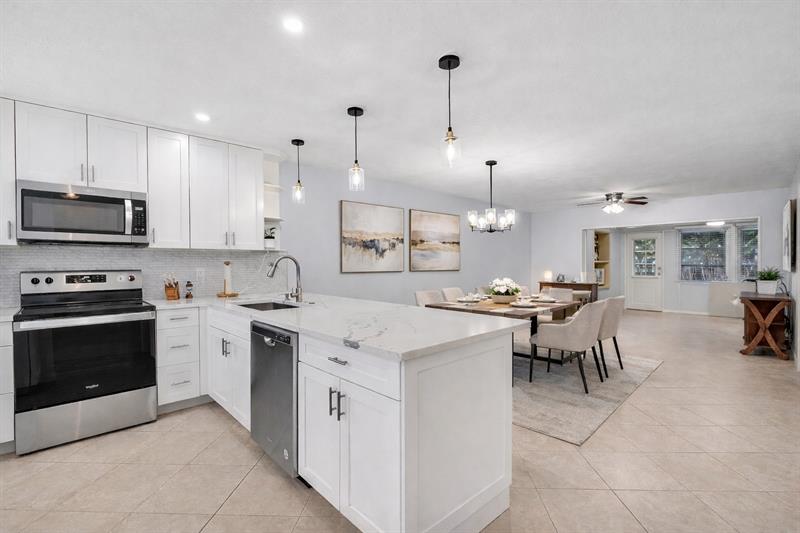 393 Bennington Lane Lake Worth FL 33467