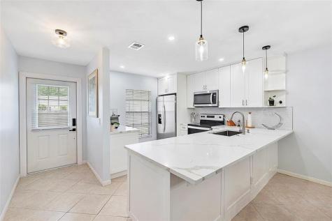393 Bennington Lane Lake Worth FL 33467