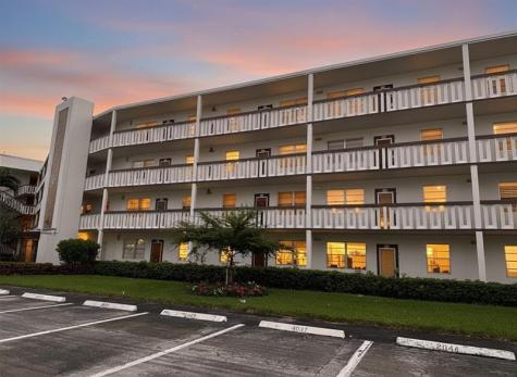 3041 Hythe C Boca Raton FL 33434