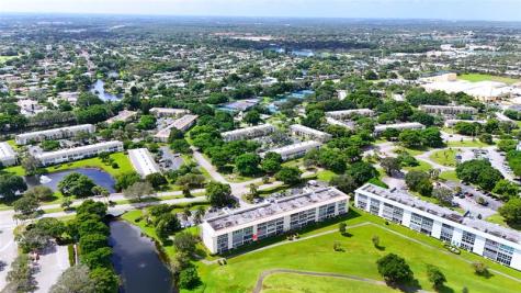 2801 Victoria Way Coconut Creek FL 33066