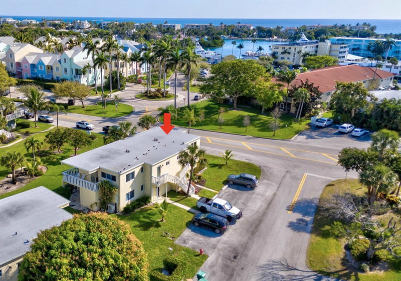 2755 NE 28th Avenue Lighthouse Point FL 33064
