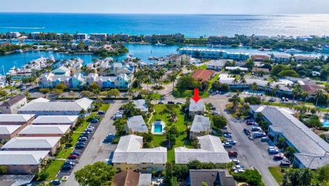 2755 NE 28th Avenue Lighthouse Point FL 33064