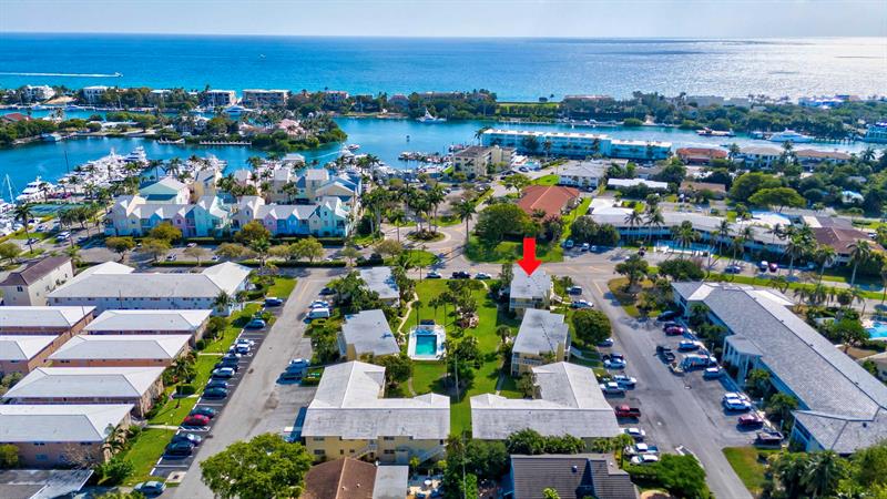 2755 NE 28th Avenue Lighthouse Point FL 33064